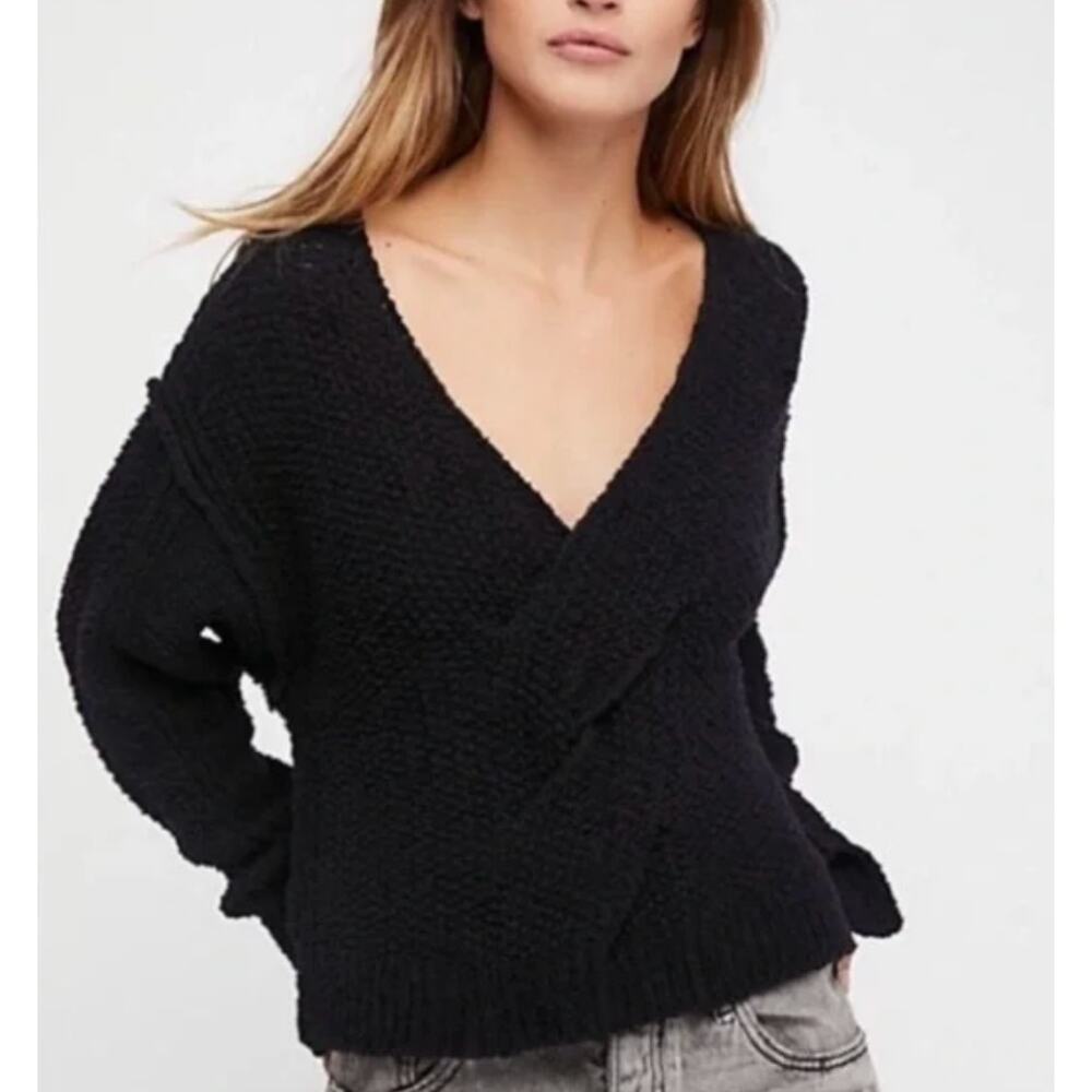 Free People Black Coco Front Twist Sweater Size Large